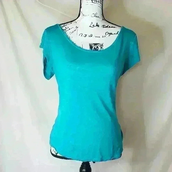 Planet Gold Tops - Planet Gold Women's Casual Tee - Size L
